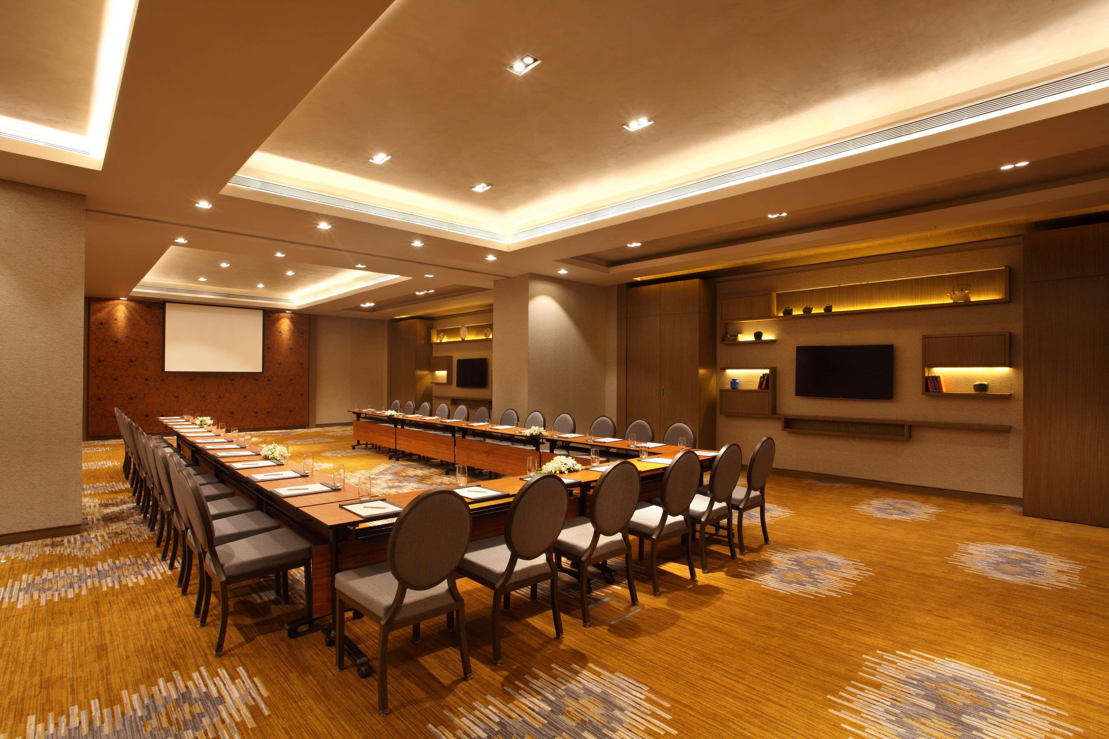 Hotel Hyatt Regency Ahmedabad Exterior foto Meeting room