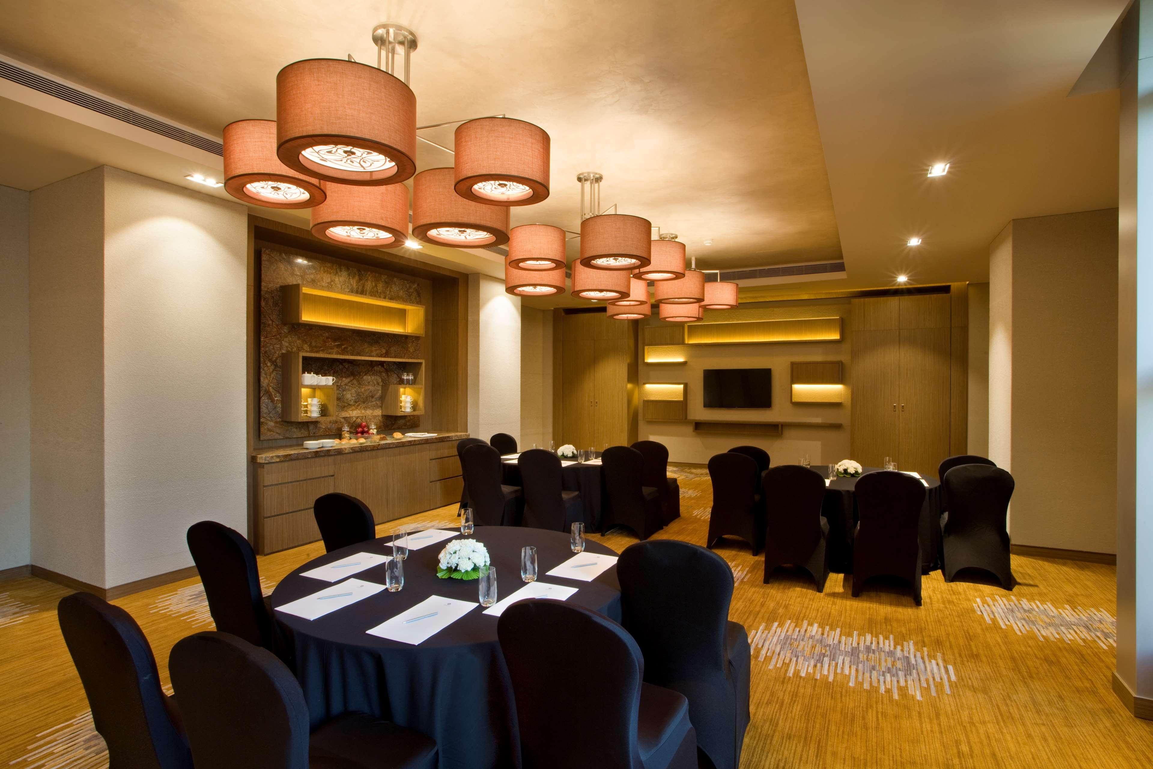 Hotel Hyatt Regency Ahmedabad Exterior foto Meeting room at The Park, Hyderabad